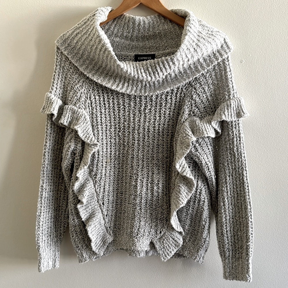 Gray Express sweater with ruffles size S